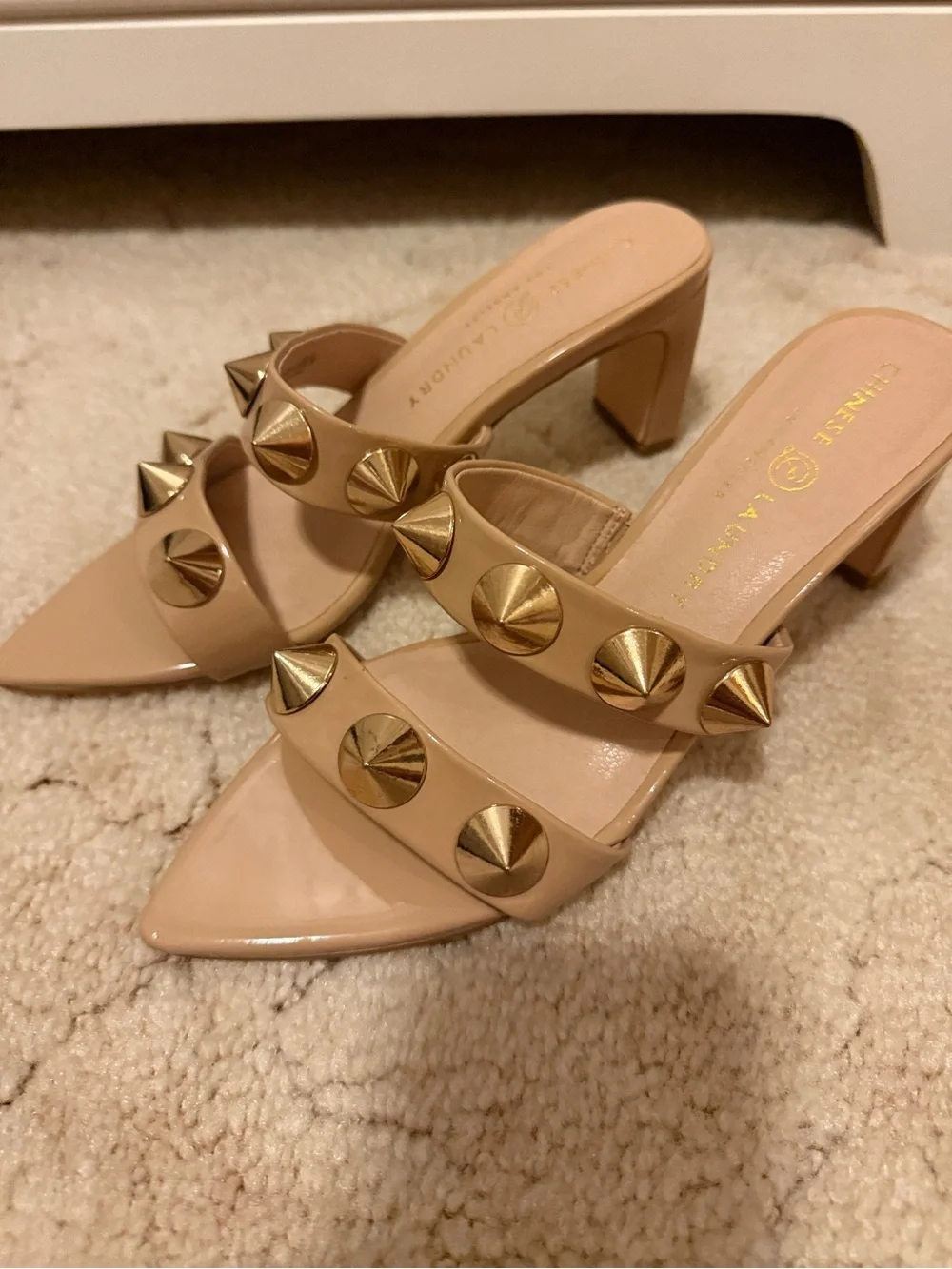 Chinese Laundry Yarley Pointed Toe Vamp Strap Slide Studded NWT